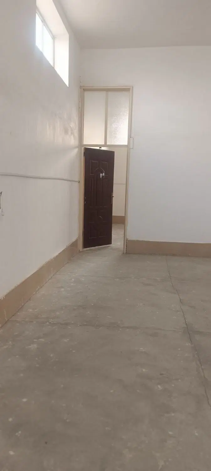 ظرفیت خالی اجاره فضای صنعتی و اداری ۶۰۰ متری در زاهدان
