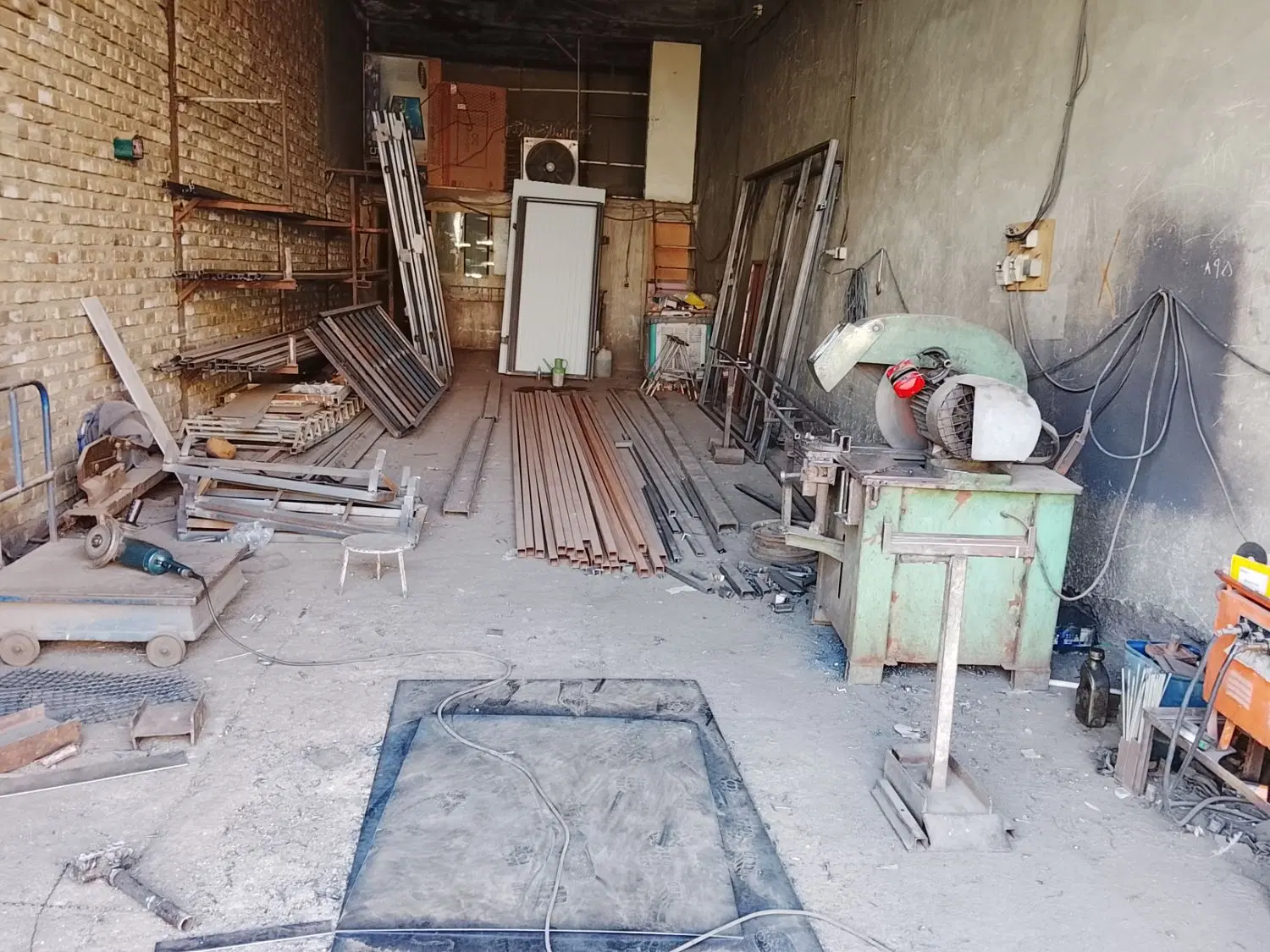 ظرفیت خالی اجاره کارگاه صنعتی ۸۰ متری برای انبار در زاهدان