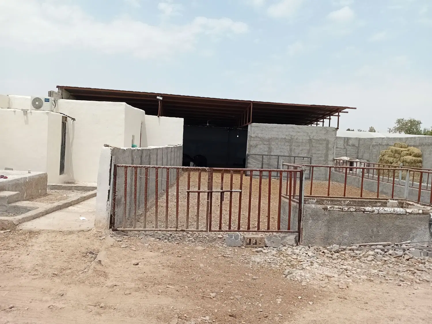 ظرفیت خالی اجاره کارگاه ۷۰۰ متری با سوله