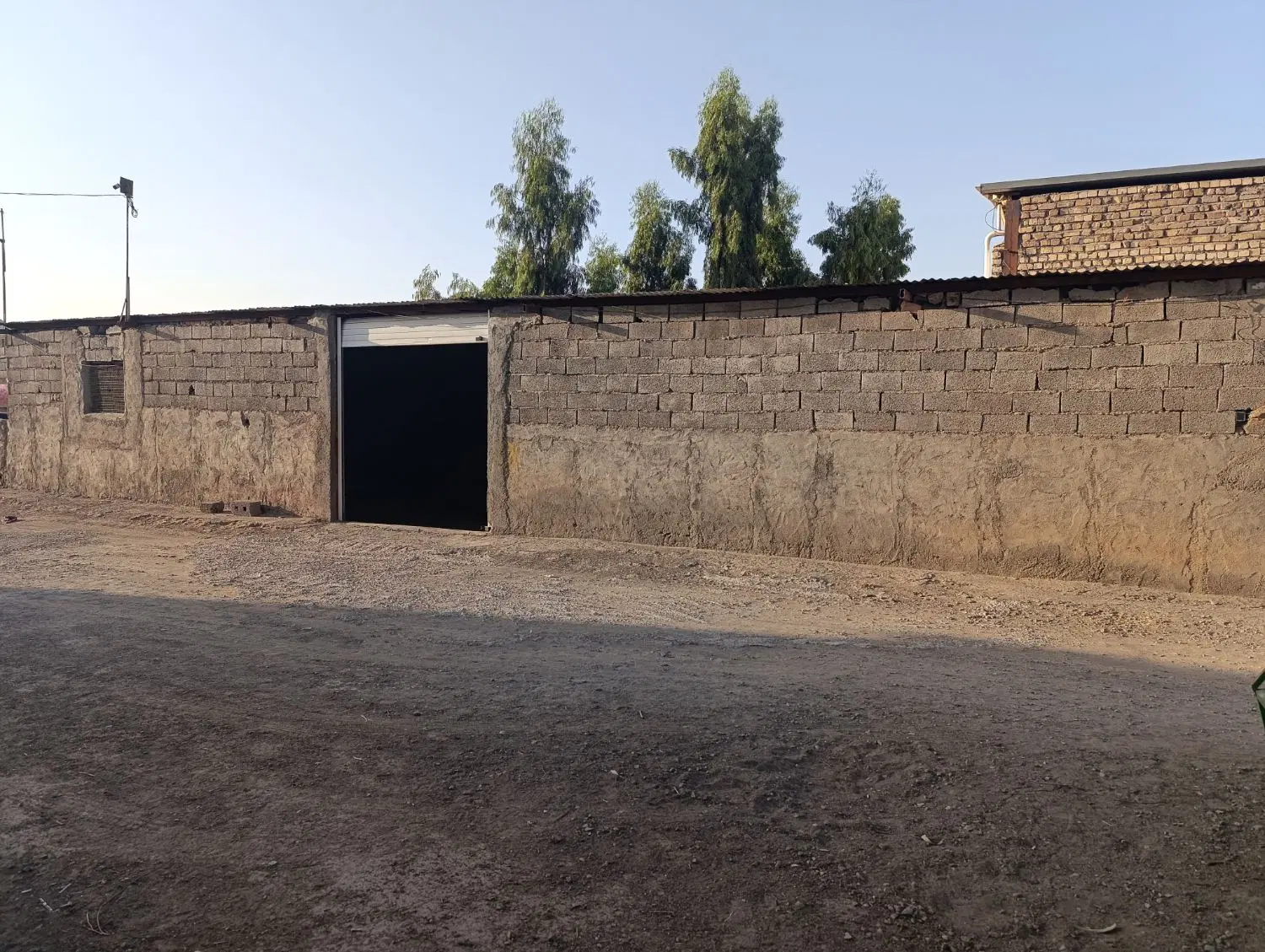 ظرفیت خالی اجاره سالن کارگاهی ۸۰ متری در قم
