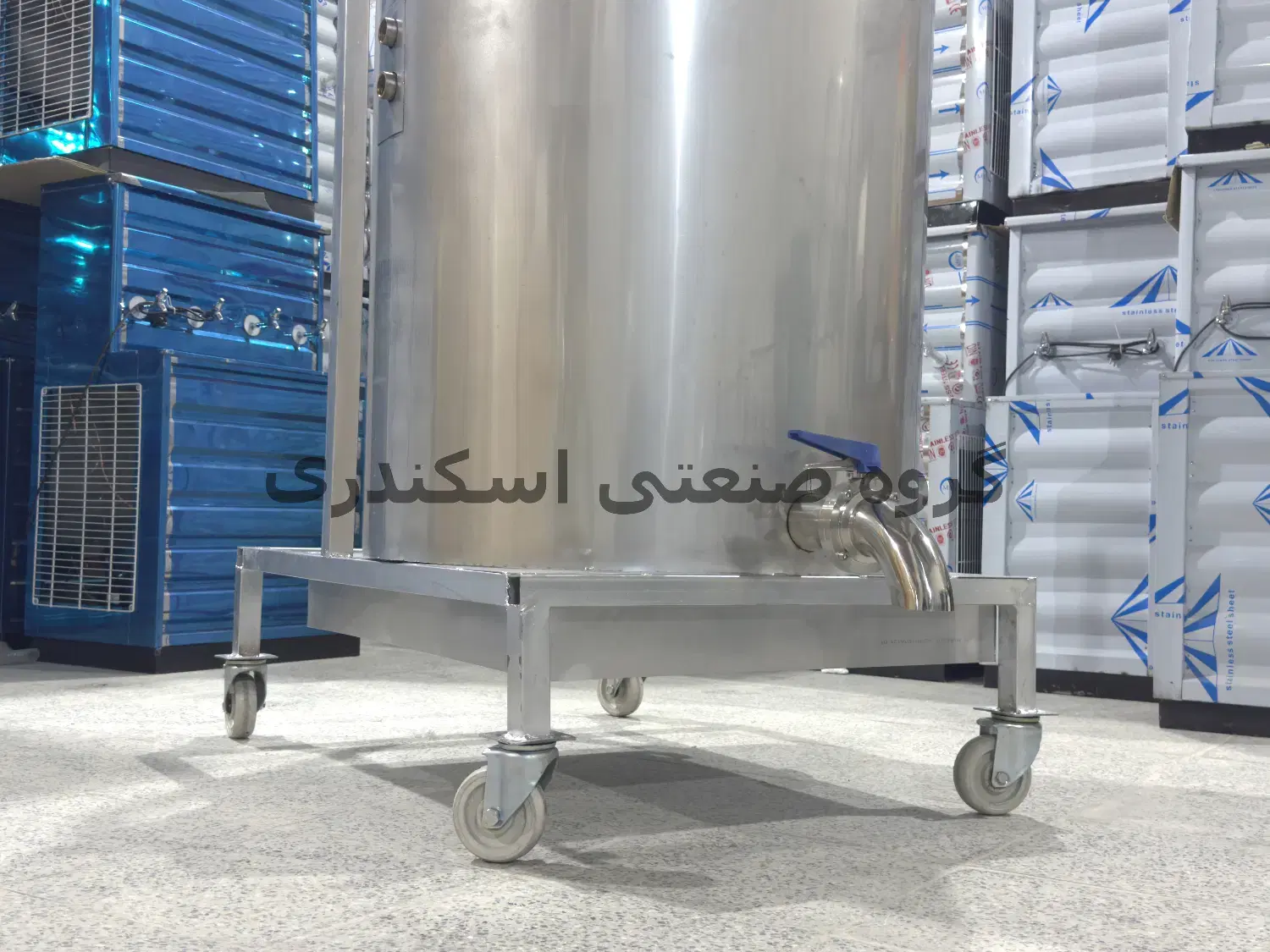 ظرفیت خالی  خط تولید مایه بستنی با ظرفیت ۱۰۰ تا ۵۰۰ لیتر