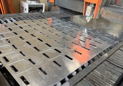 خدمات برش لیزر فلزات، خمکاری CNC و مونتاژ