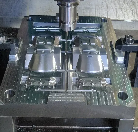 ظرفیت خالی ارائه خدمات فرز CNC در تهران