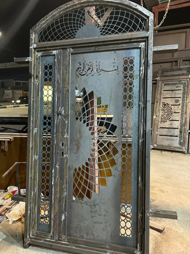 ظرفیت خالی خدمات برش لیزری و سی‌ان‌سی ورق آهن