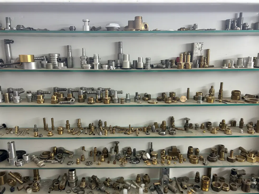 پذیرش سفارش سری‌تراشی و تولید قطعات CNC در اصفهان