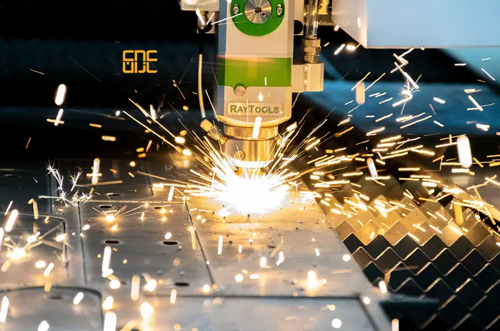 ظرفیت خالی پذیرش سفارش برش لیزر و CNC فلزات