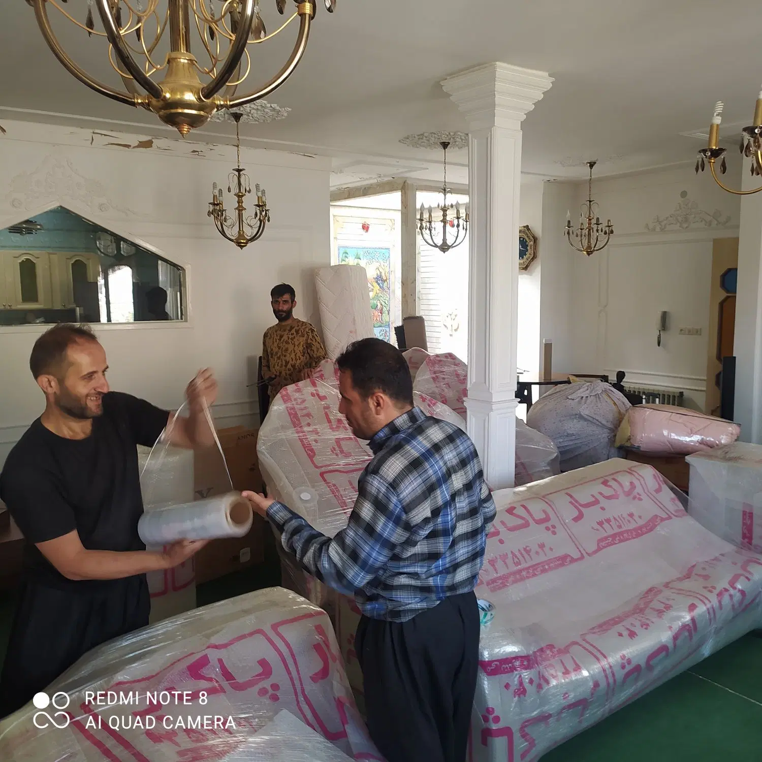 خدمات حمل‌ونقل و بسته‌بندی با کامیونت در سنندج