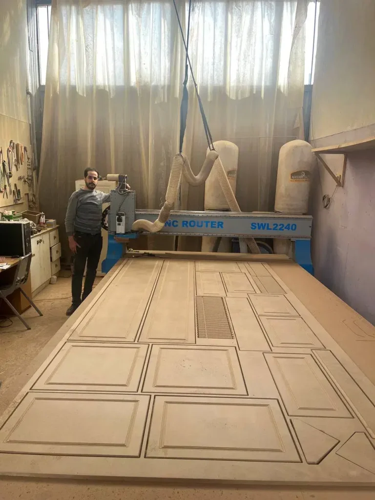 ظرفیت خالی پذیرش سفارش خدمات CNC چوب و MDF؛ میز ۲×۴ و روتاری