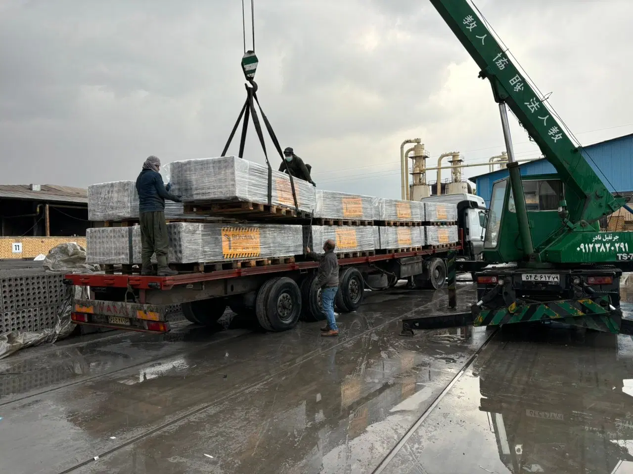 درخواست ظرفیت خالی تریلی کفی با راننده برای حمل بار