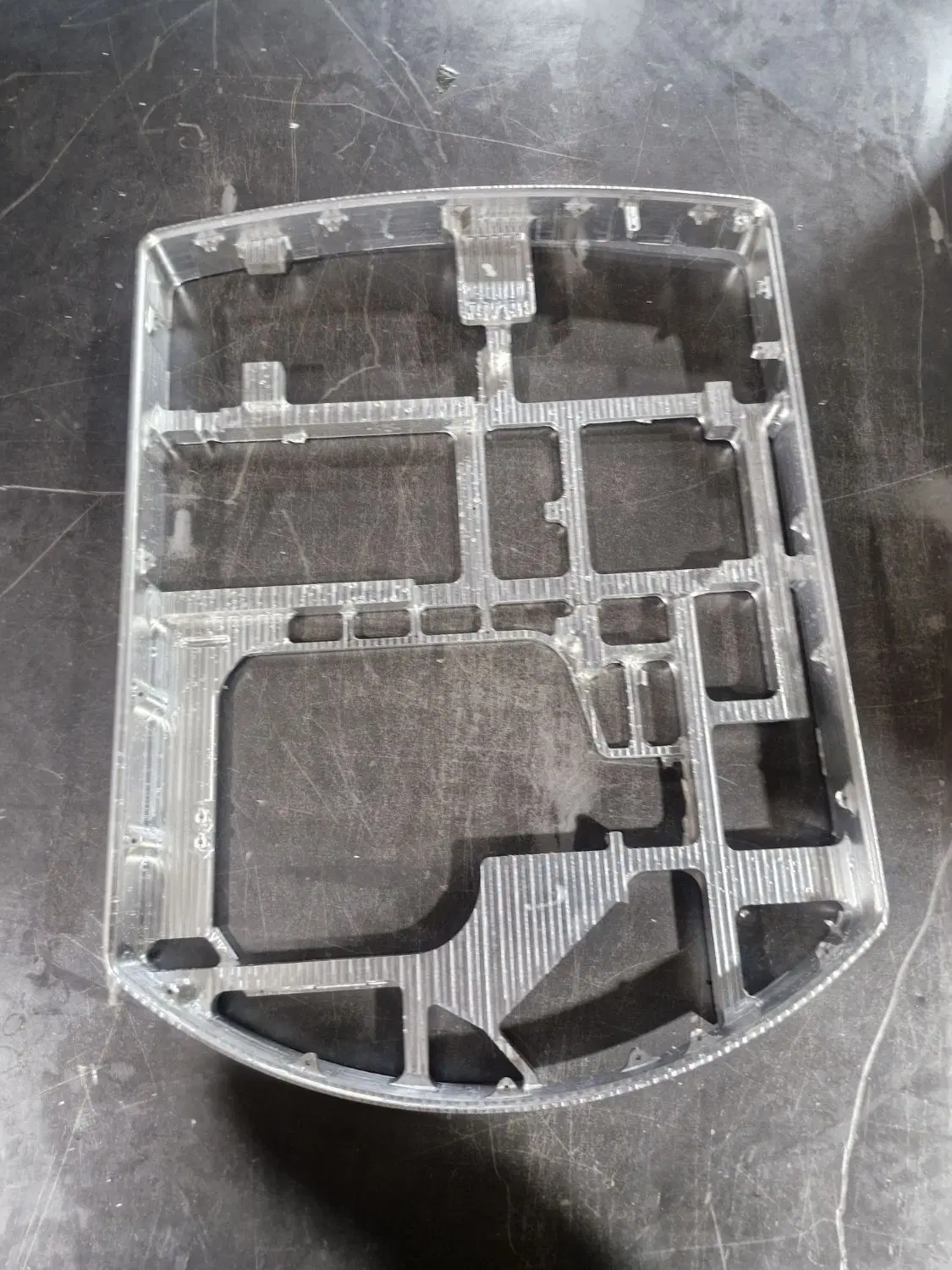 ظرفیت خالی پذیرش سفارش فرزکاری CNC