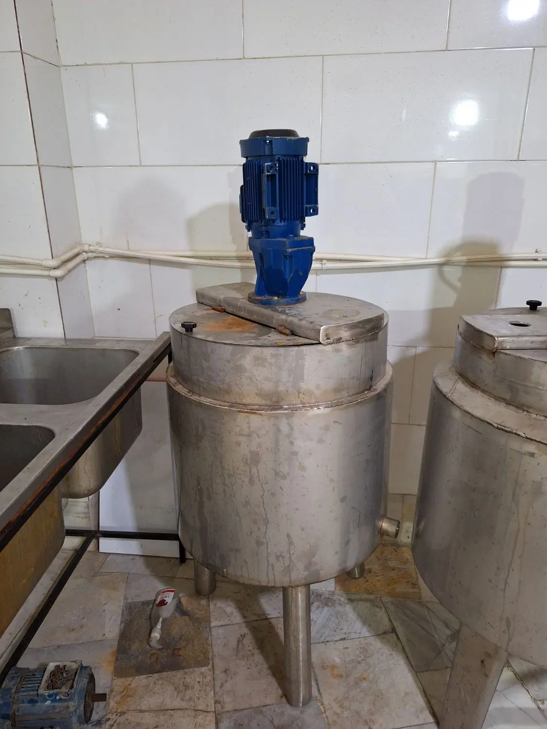 ظرفیت خالی خط تولید سس و رب