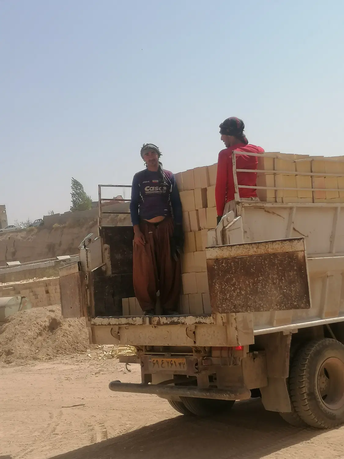 درخواست ظرفیت خالی  نیسان برای حمل مصالح ساختمانی