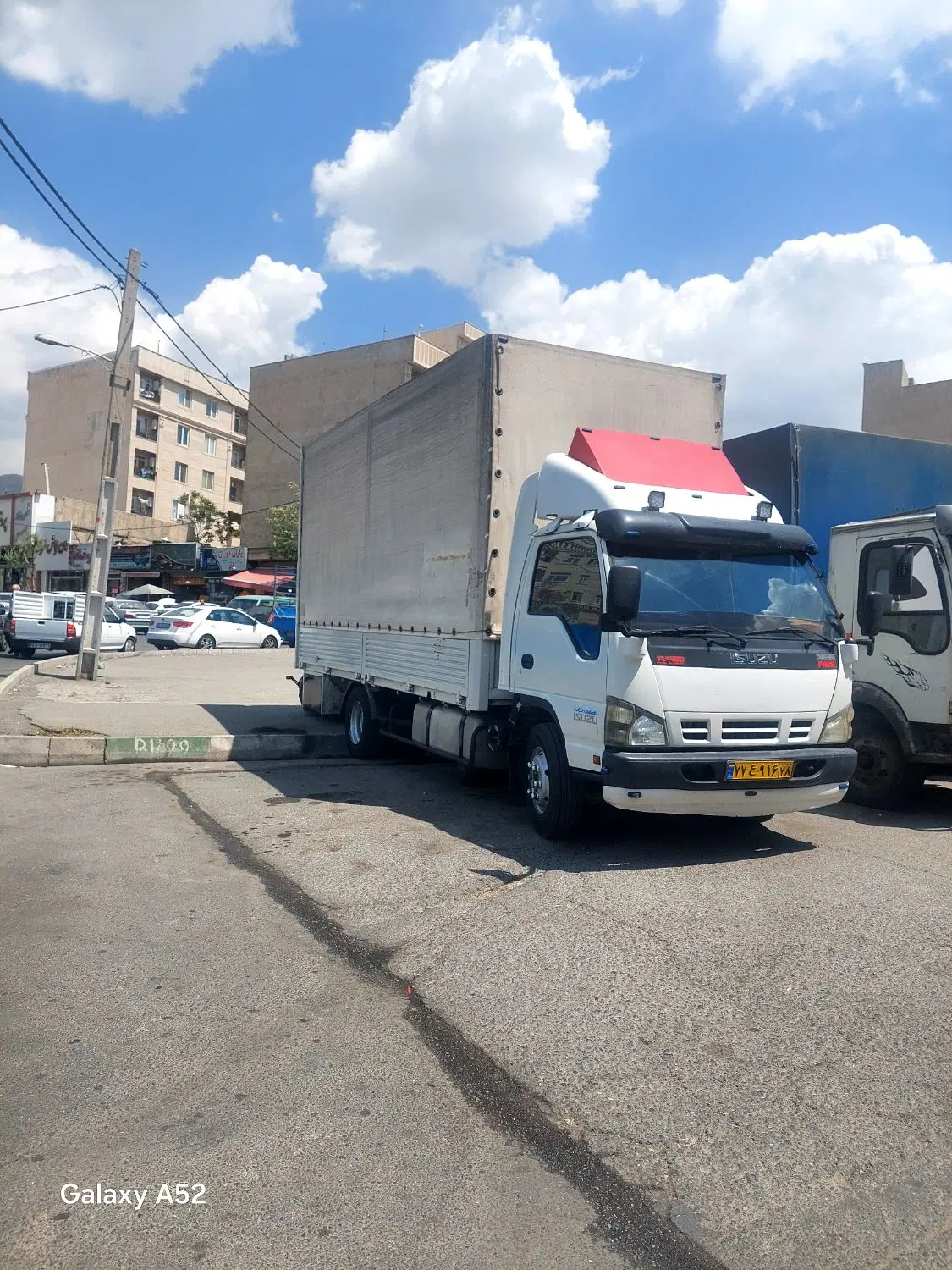 ظرفیت خالی خدمات حمل بار شهری و بین‌شهری با کامیون ایسوزو