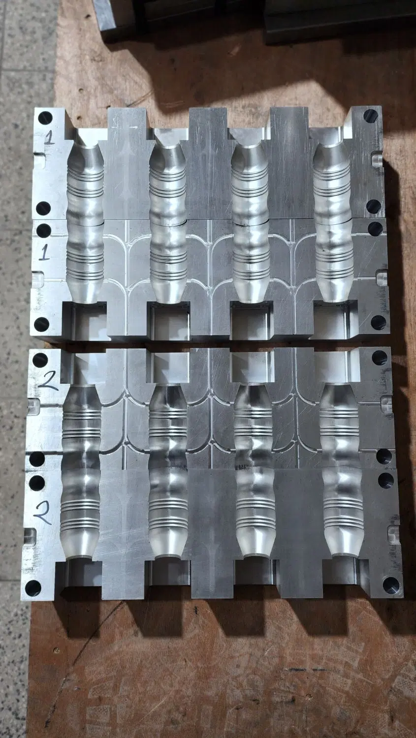 ساخت قالب تزریق پلاستیک و خدمات فرز CNC
