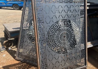 خدمات برش CNC و ساخت قطعات فلزی