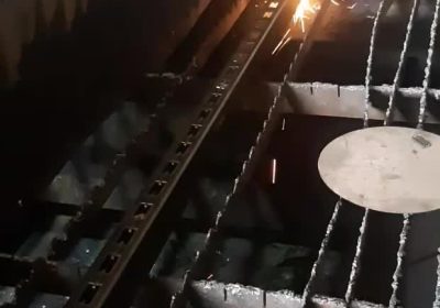 ارائه خدمات برش، خمکاری و پانچ CNC فلزات در ماهدشت
