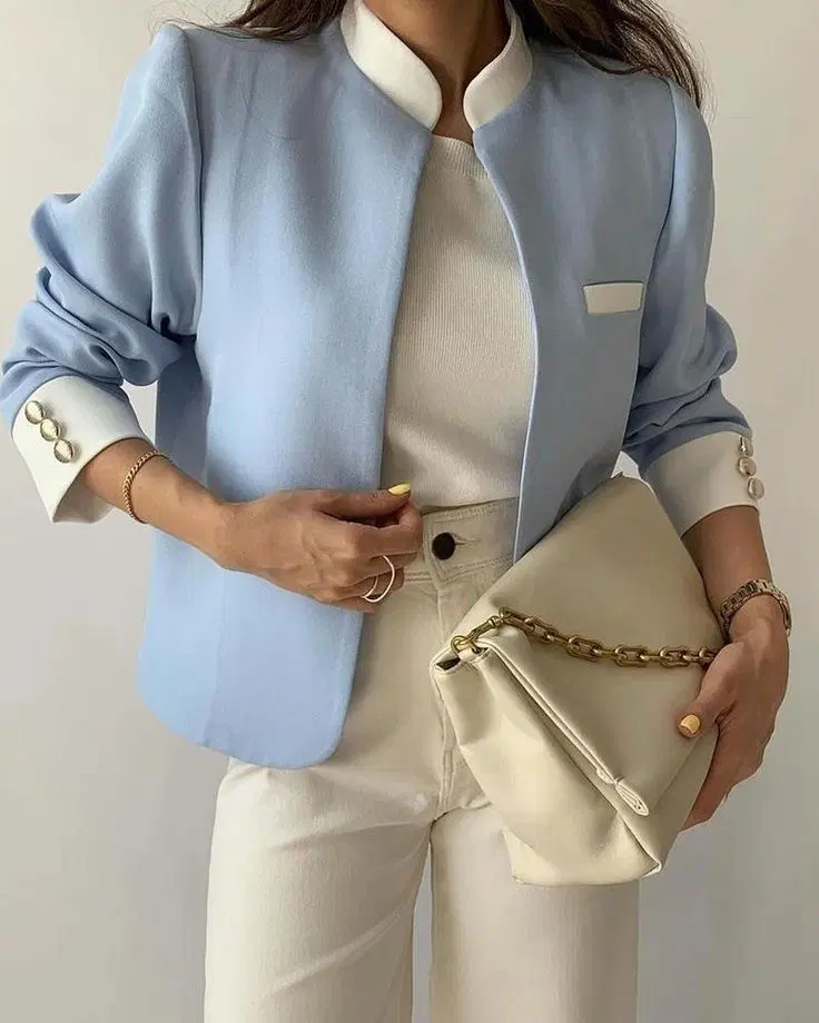 ظرفیت خالی پذیرش سفارش سری‌دوزی پوشاک زنانه