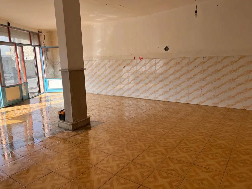 ظرفیت خالی اجاره فضای ۶۰ متری مناسب کارگاه یا انبار در بستان‌آباد