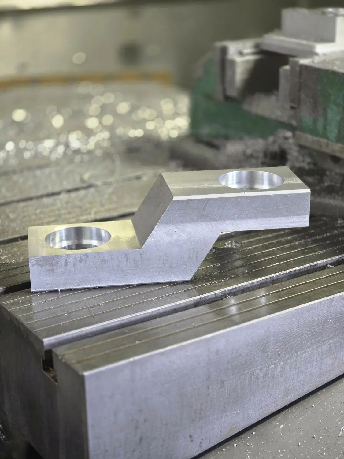 ظرفیت خالی خدمات فرز CNC و پذیرش سفارش تولید قطعات صنعتی