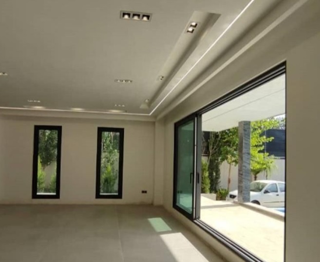 تعمیرات وسازنده انواع درب وپنجره آلومینیوم