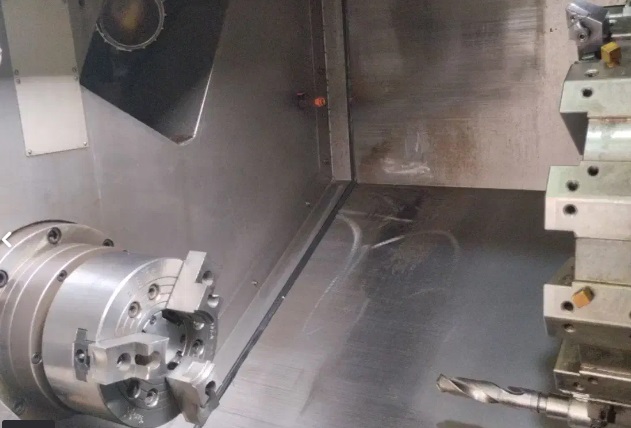 خدمات تراشکاری cnc