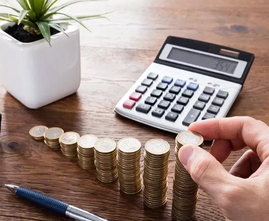 خدمات حسابرسی ، حسابداری و مالیاتی